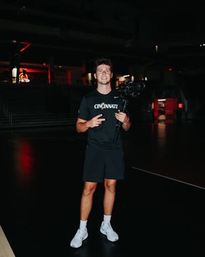 Image post by @shotbythop on Twitter