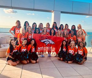 Image post by @broncosespanol on Instagram