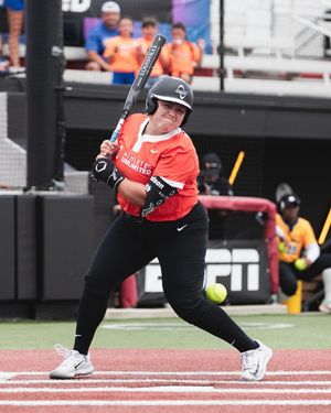 Image post by @auprosoftball on Instagram