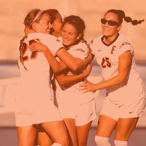 Image post by @fullertonwsoc on Instagram