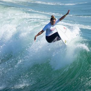 Image post by @wsl.qs on Instagram