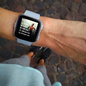 Image post by @fitbit on Instagram