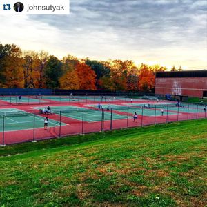 Image post by @wheatonlyons on Instagram