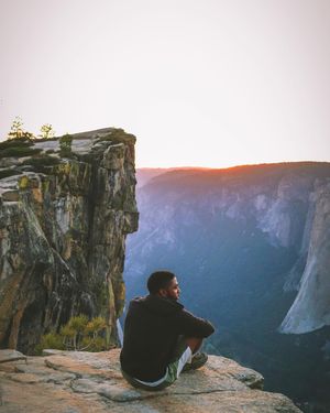 Image post by @discovery on Instagram