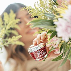 Image post by @olay on Instagram