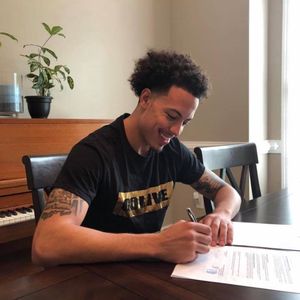 Image post by @pep_gol1ve on Instagram