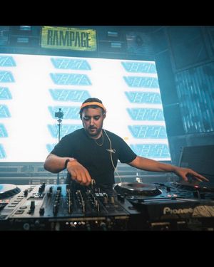 Image post by @steez_promo on Instagram