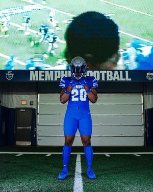Image post by @memphisfootball on Instagram