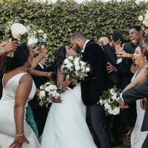 Image post by @lesliemarieevents on Instagram