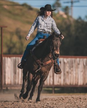 Image post by @cowgirlmagazine on Instagram