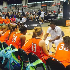 Image post by @nikegirlseybl on Instagram