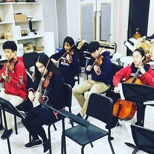 Image post by @dwightschool on Instagram