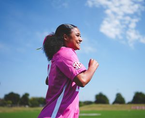 Image post by @ou_wsoccer on Instagram