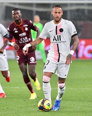 Image post by @psg on Instagram