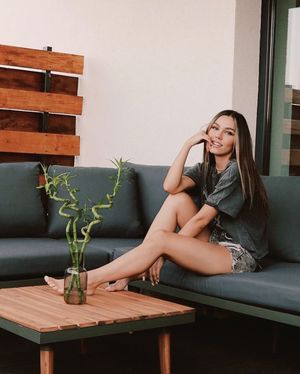 Image post by @byemilkasa on Instagram