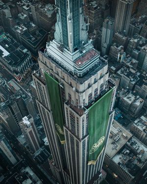 Image post by @empirestatebldg on Instagram