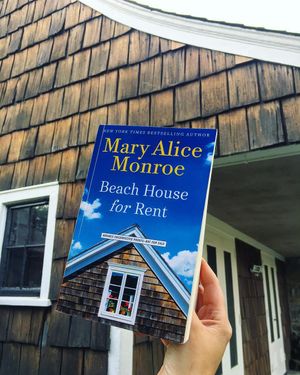 Image post by @gallerybooks on Instagram