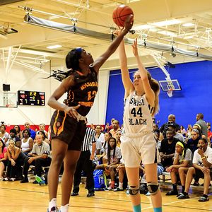 Image post by @nikegirlseybl on Instagram