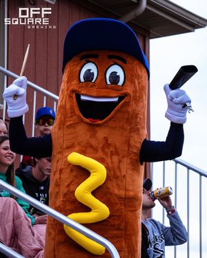 Image post by @lakecocorndogs on Twitter