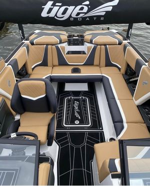 Image post by @tigeboats on Instagram