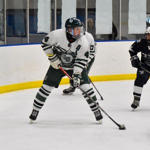 Image post by @lakeorion_varsityhockey on Instagram
