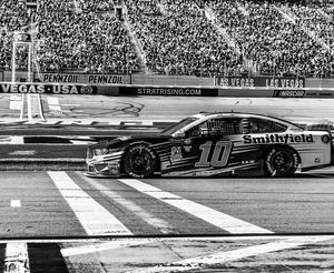 Image post by @JustinPotterPhotography on Facebook