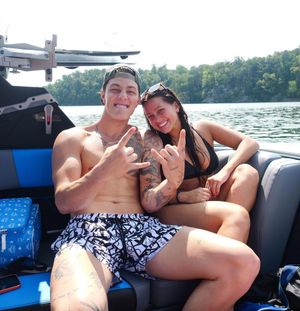 Image post by @taylerholder on Instagram