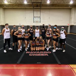 Image post by @navarro_college_cheer on Instagram