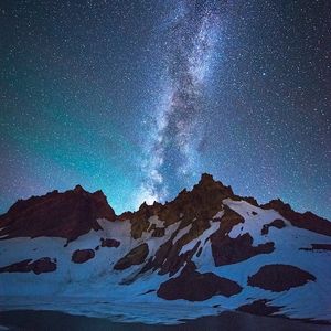 Image post by @nasaartemis on Instagram