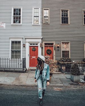 Image post by @belowthesamesun on Instagram
