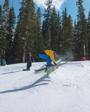 Image post by @cufreeskiing on Instagram