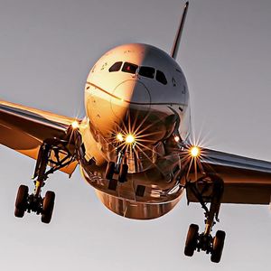 Image post by @united on Instagram