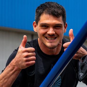 Image post by @mnufc on Instagram