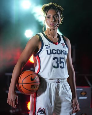 Image post by @uconnwbb on Instagram