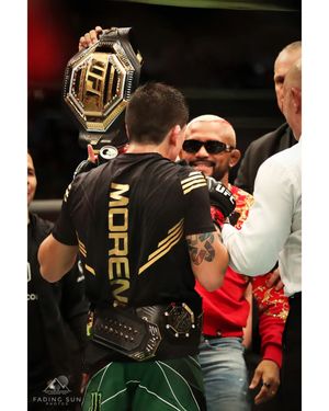 Image post by @fading_sun_photos on Instagram