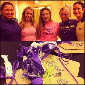 Image post by @uwsoftball on Instagram