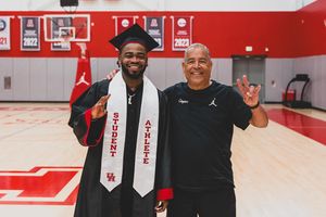 Image post by @uhcougarmbk on Instagram