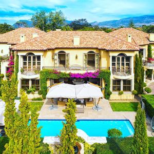 Image post by @christiesrealestate on Instagram