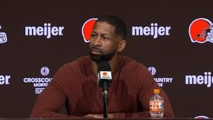 Video post by @browns on YouTube