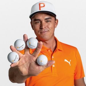 Image post by @taylormade_golf_japan on Instagram