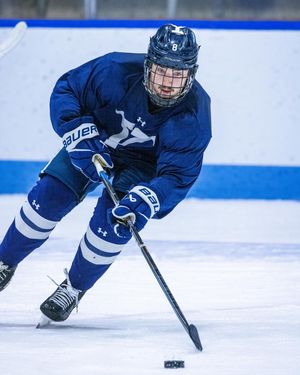 Image post by @yalemhockey on Instagram