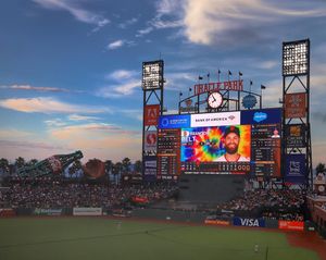 Image post by @onlyinsf on Instagram