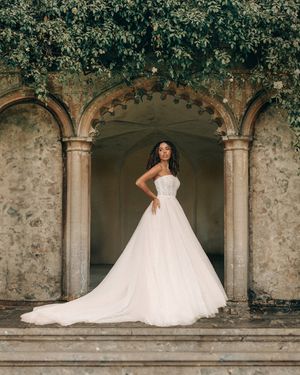Image post by @disneyweddings on Instagram