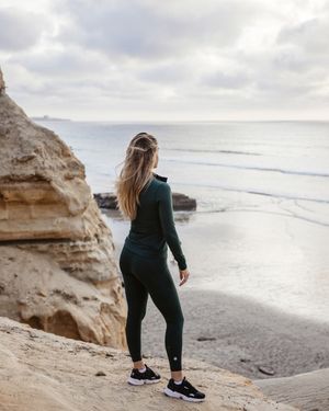 Image post by @greysonwomen on Instagram