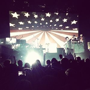 Image post by @thewarfield on Instagram
