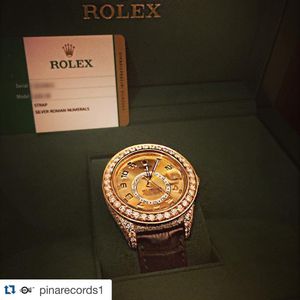 Image post by @nickyjam on Instagram