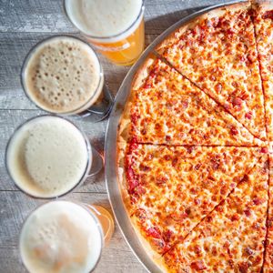 Image post by @parryspizza on Instagram