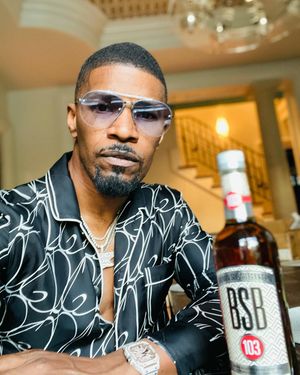 Image post by @iamjamiefoxx on Instagram