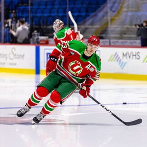 Image post by @UticaComets on Twitter