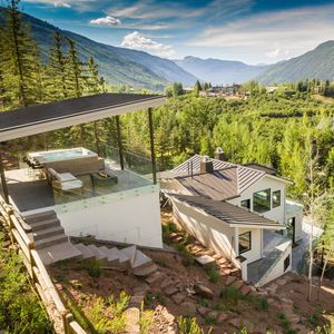 Image post by @christiesrealestate on Instagram
